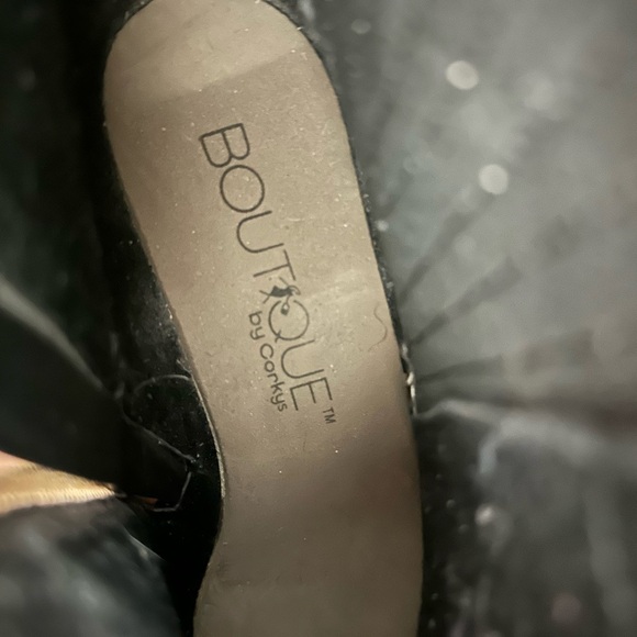 New Boutique Corky's Charming Cow Print Ankle Boots with Inside Zipper Closure - Picture 11 of 12